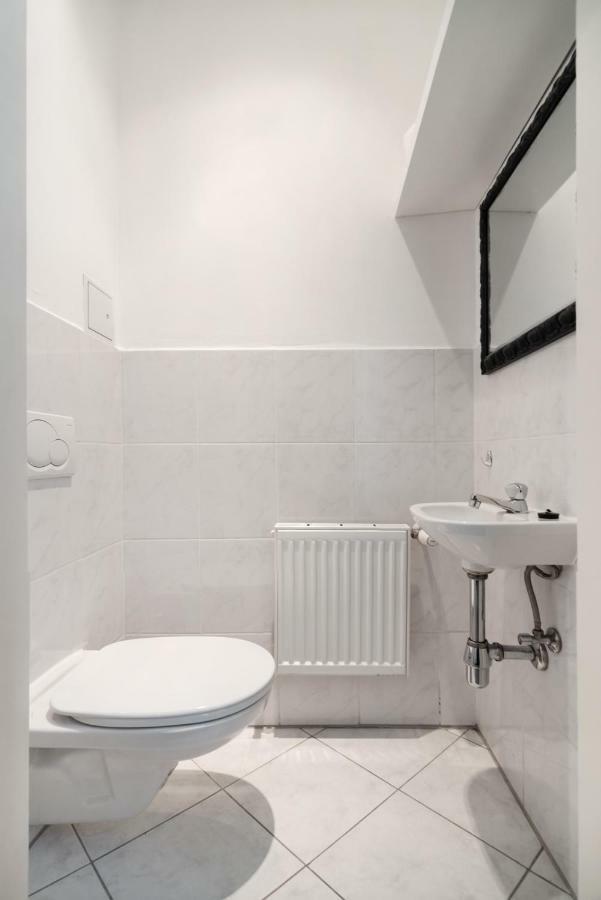 Universum Apartment 2 Wiedeń Zewnętrze zdjęcie