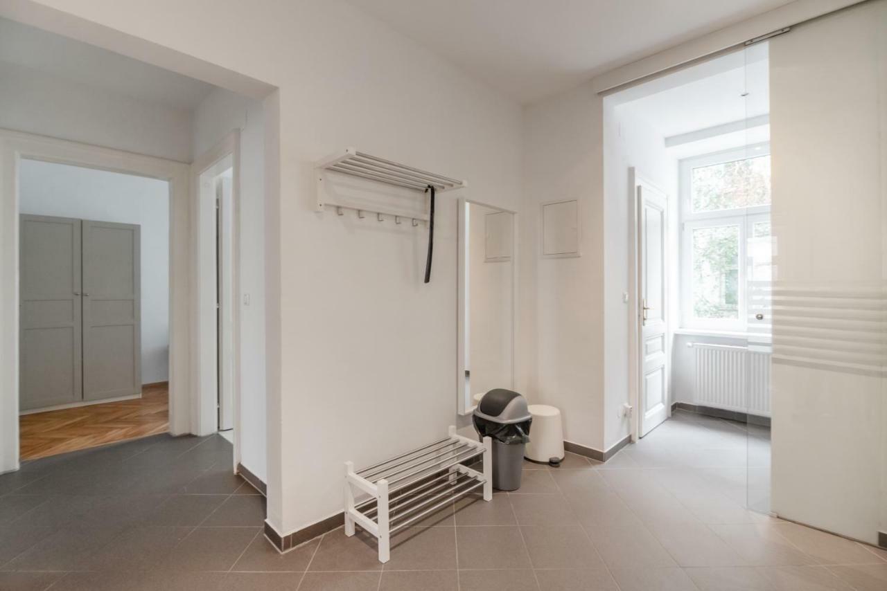 Universum Apartment 2 Wiedeń Zewnętrze zdjęcie